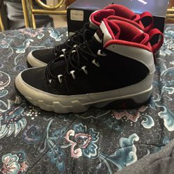 Retro 9 Killroy
