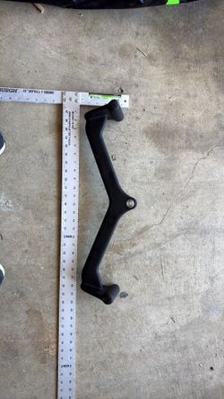 Lat bar pull gym