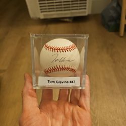 Tom Glavine Signed Baseball 