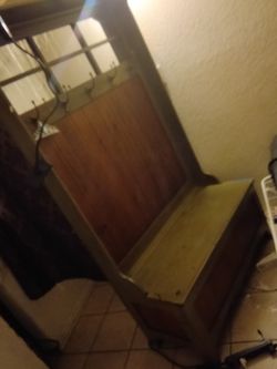 Bench With Mirror & Hucks And Storage
