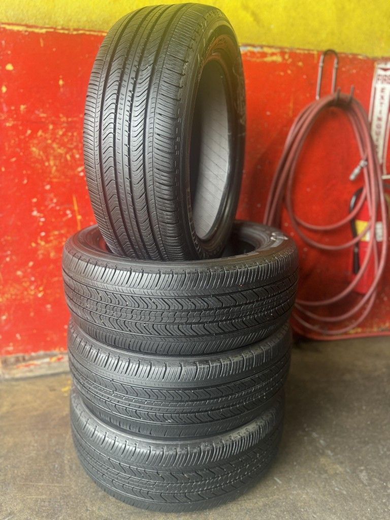 215/55/17 Set se Llantas Michelin Primacy, Tires
