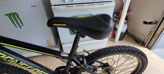 Bicicleta mongoose store excursion