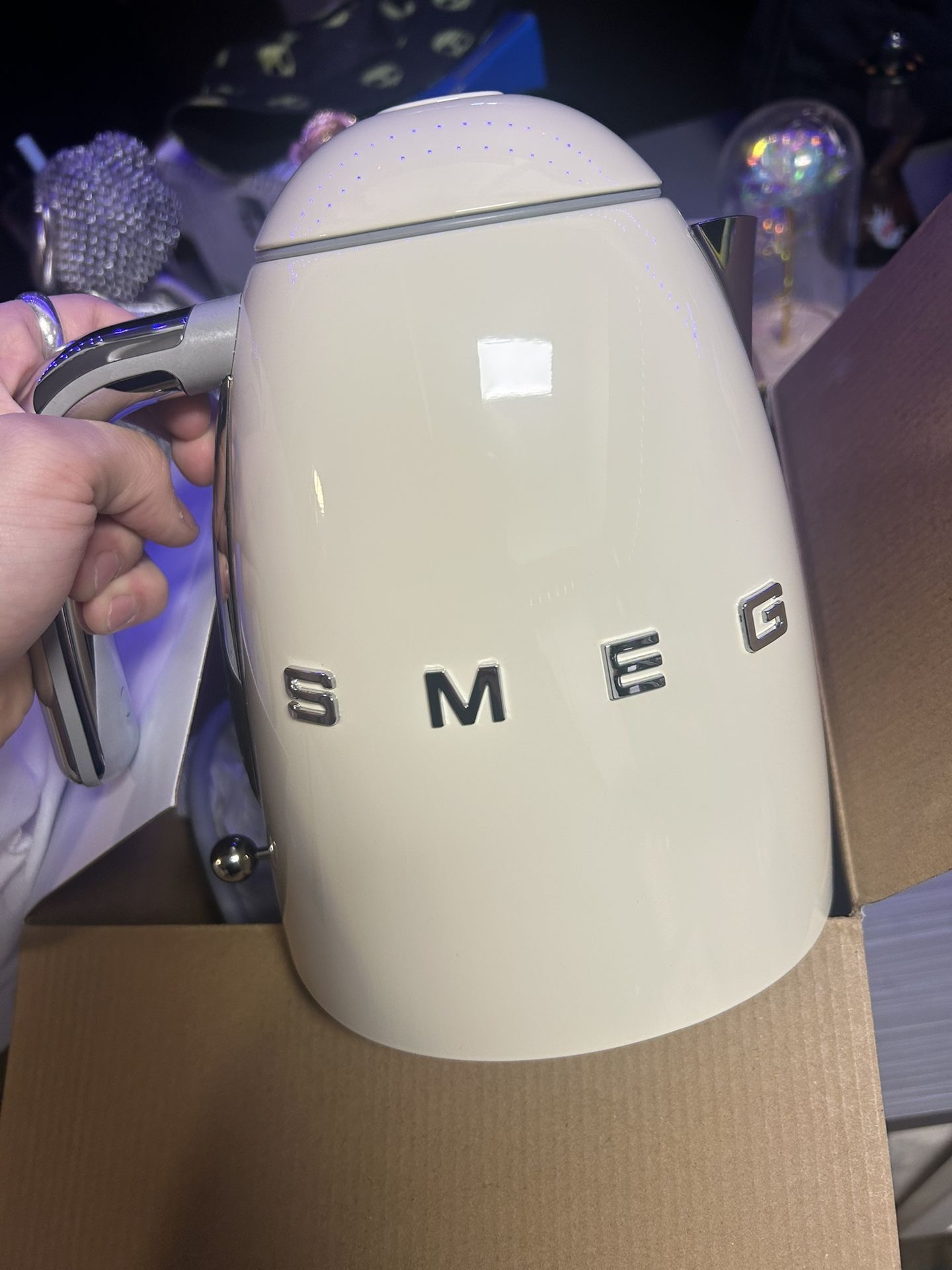 Smeg tea kettle