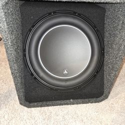 JL Audio HO112-W6v3
Subwoofer
