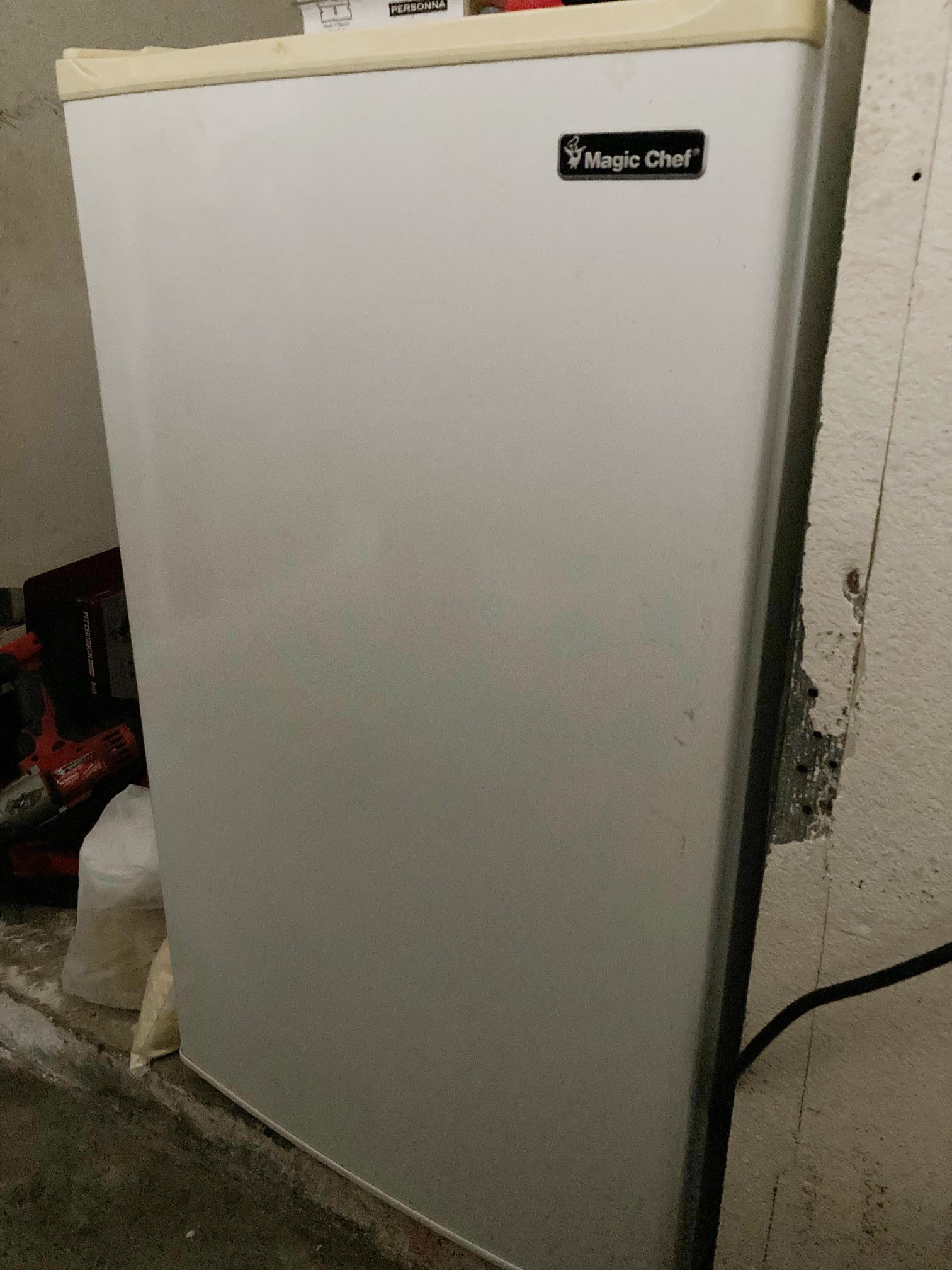 Mini fridge