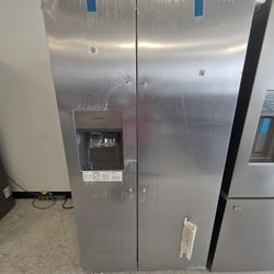 Frigidaire Side By Side Refrigerator New Scratch And Dent 6Month's Warranty 
