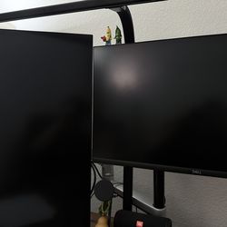 Dell S2721D 27” QHD IPS monitor with built-in speakers