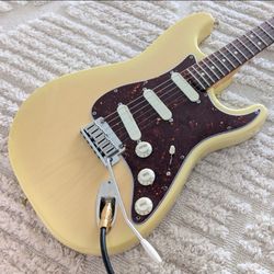 1993 Fender USA Strat Plus Deluxe - Trans Vintage Blonde w/ Case