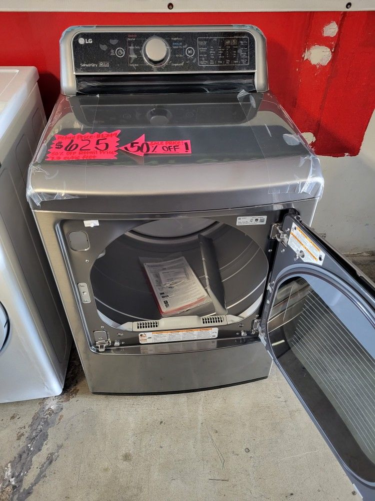 New LG ThinQ Gas Dryer 7.3 Cubic Feet