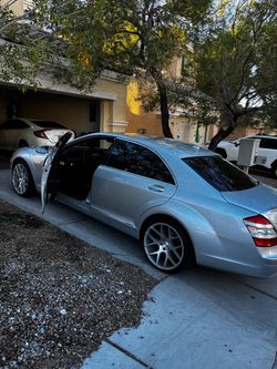 Mercedes-Benz S-Class Silver Sedan 4 door clean title