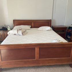 Bedroom Set With Mirror