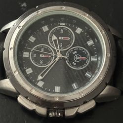 Men's Silver Quartz Chronograph Watch Black Dial Black Leather Strap 44.2mm