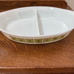 Vintage divided Pyrex serving dish