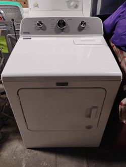 Like New Maytag dryer, delivery available!!!