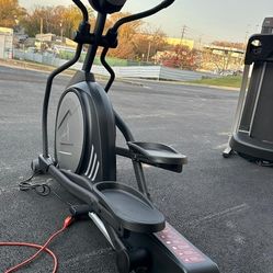 SOLE E25 ADJUSTABLE INCLINE ELLIPTICAL