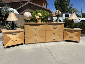 Modern 10 Drawer Dresser Chest of Drawers and Nightstand Furniture Set Great Condition 