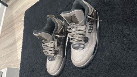 Air Jordan 4 Retro Sneakers