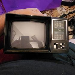 Vintage  Tmk 705 TV And Radio