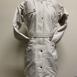 New! The North Face HyVent Insulated Grace Coat Jacket. Women’s Medium Ref #008