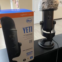 Blue Yeti Microphone W/ Pop Filter