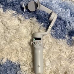 DJI - Osmo Mobile 7 Smartphone 3-Axis Gimbal 