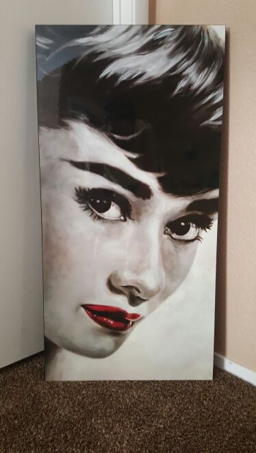 Audrey Hepburn for Sale in Las Vegas, NV - OfferUp