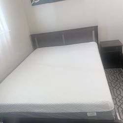 Queen Bed With Mattress And Side Table 