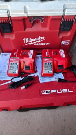 Milwaukee m12 m18 charger (NEW)