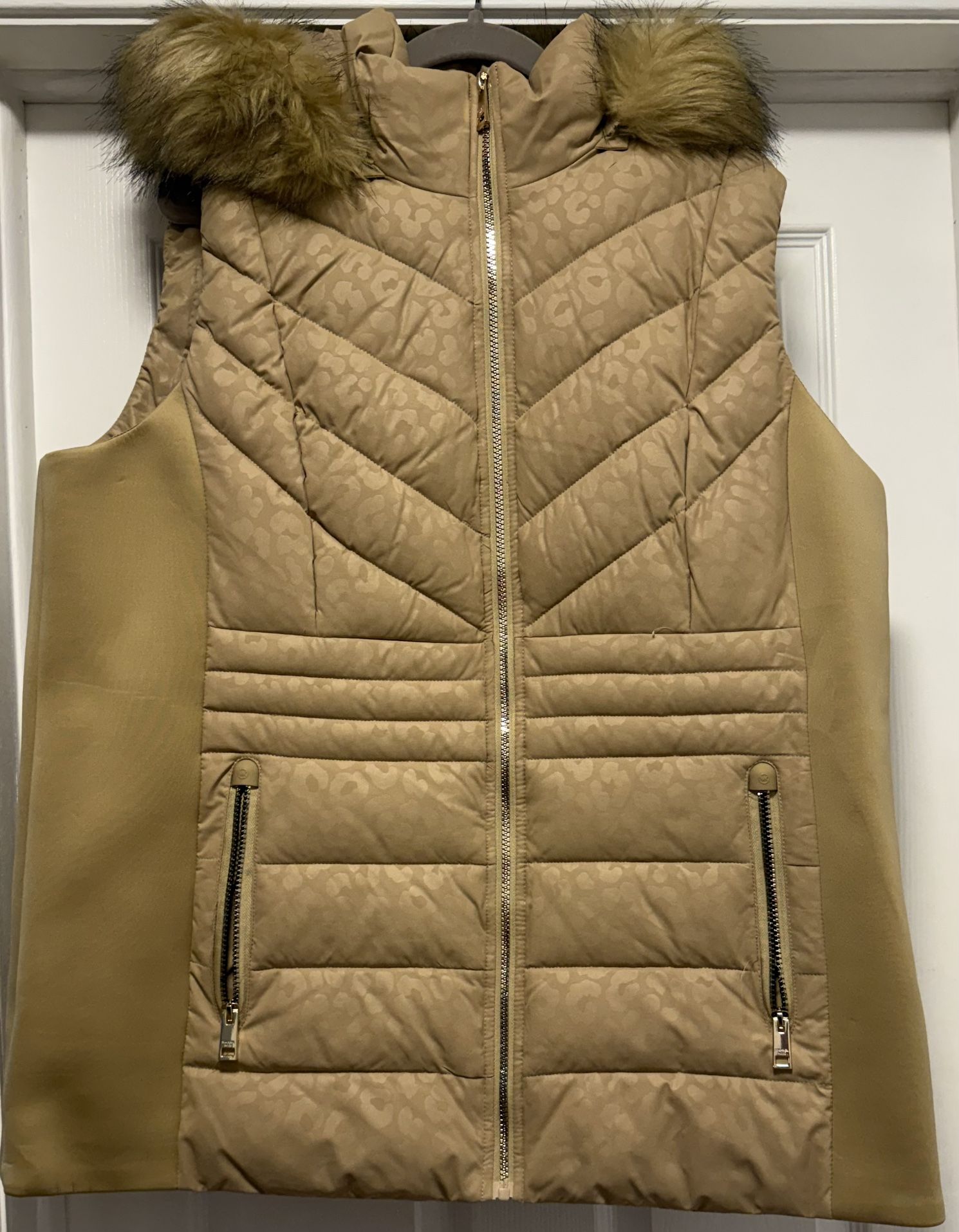Michael Kors Quilted Puffer Vest with Faux Fur Hood – Size 2X