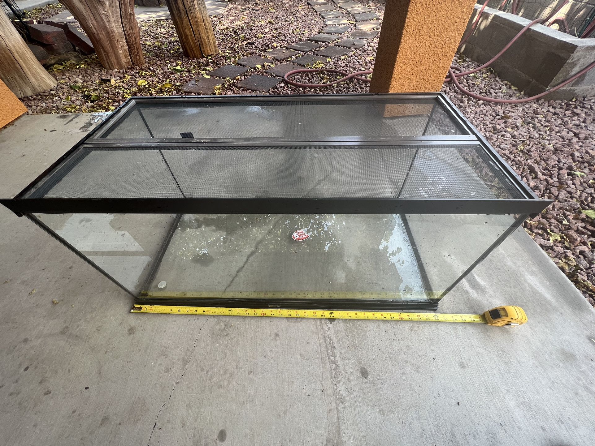 Reptile Tank - 40 Gallon for Sale in North Las Vegas, NV - OfferUp
