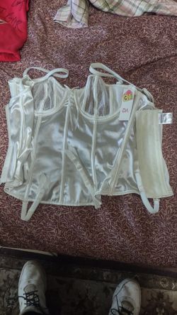 White Satin Bustier 38c With Garters