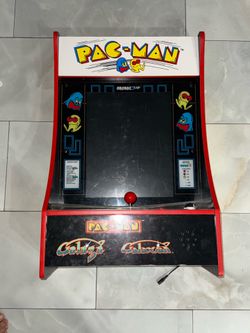 PAC man wall game