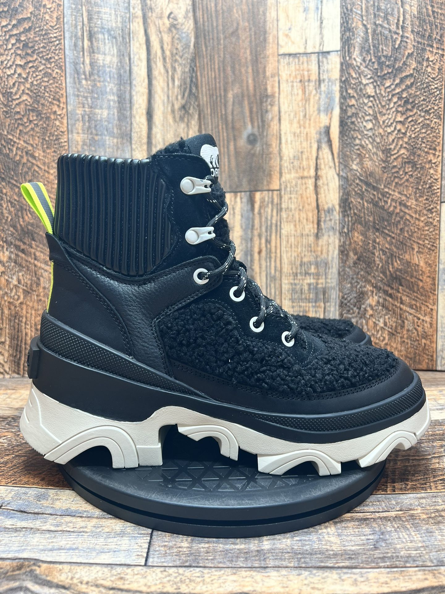 NEW Sorel Brex Cozy Lace Up Booties Waterproof Women’s Size 7.5 Boots