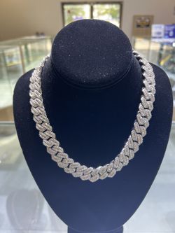 Iced Out Cuban Link Round Diamonds Plus Baguettes 