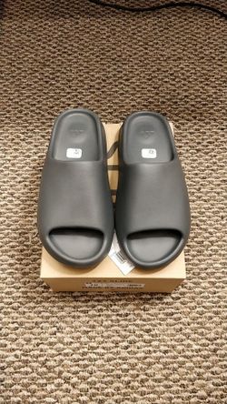 Yeezy Slide Slate Grey size 10