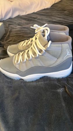 Jordan 11 Cool Greys Size 8.5