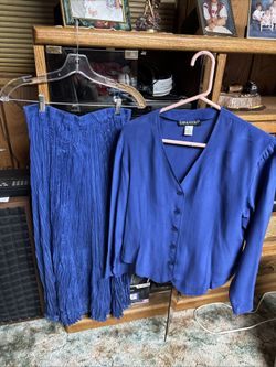 Savannah 100% silk China 2-piece maxi crinkle skirt with long sleeve button front v-neck top blue