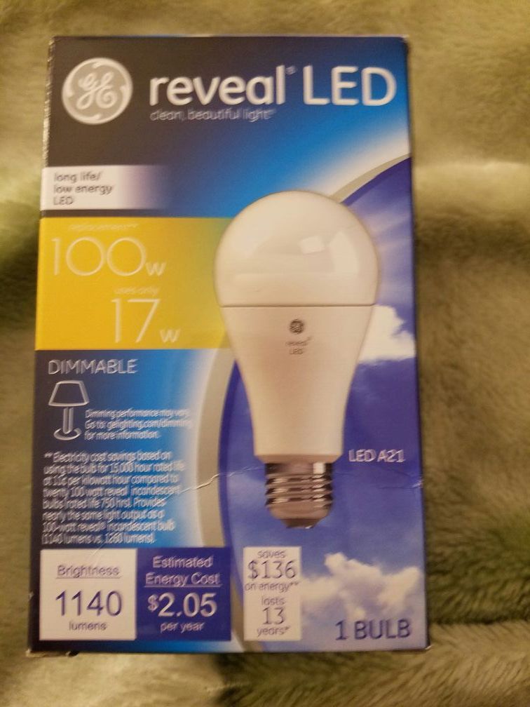 reveal LED Dimmable Light Bulb