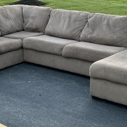 Beige Sectional Couch Set 