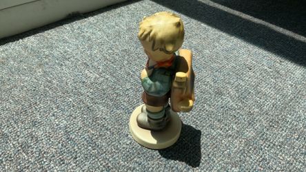 Goebell Hummel w. Germany ‘little scholar’