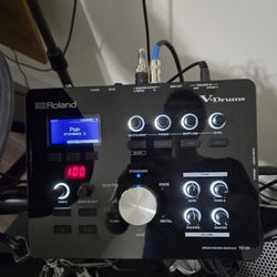 🎵 Roland V-Drums Electronic Drum Set TD-25KV– PERFECT Condition – Like New! 🥁
$600– Ready to Play!