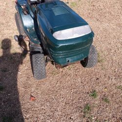 Craftsman LT1000 Tractor