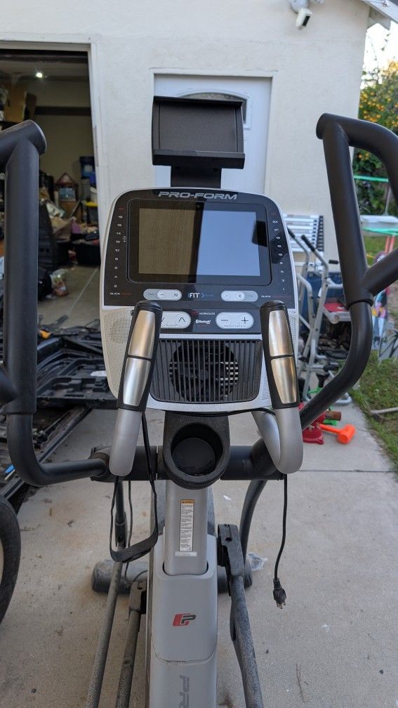 Elliptical Machine ProForm Endurance 1520 E