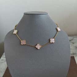 VCA Necklace Pink Mother Of Pearl 10 Flowers 