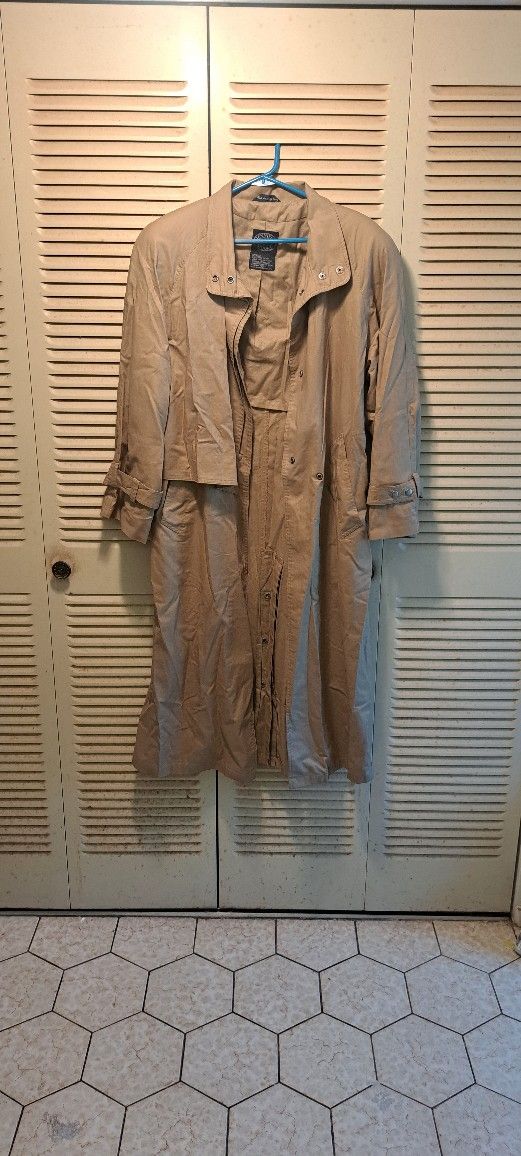 Jennifer Moore Long Khaki Rain Jacket Trench Coat Size 12 Snap Front Dry Cleaning Only