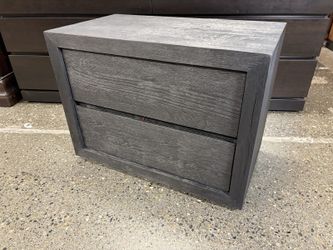 RESTORATION HARDWARE Drifted Reclaimed Black Oak Closed Nightstand