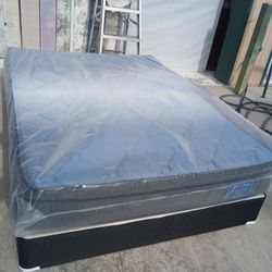New Queen Pillowtop Mattress And Box Spring 