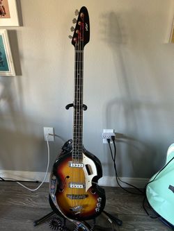 Bass Guitar Vintage 1960s VOX v-250