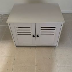 Cat Food & Water Cabinet 