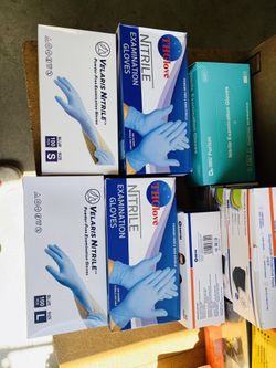 Disposable Gloves $3 A Box All Sizes Available 